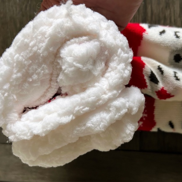 🆕 Sherpa Socks Polar Bear ~ Critter Socks ~ Holiday ~ Winter ~ Unisex ~ OSFM - Picture 4 of 16